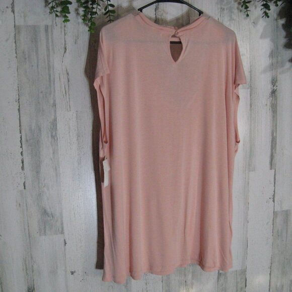 NWT Sejour Key Hole Top - Picture 6 of 6